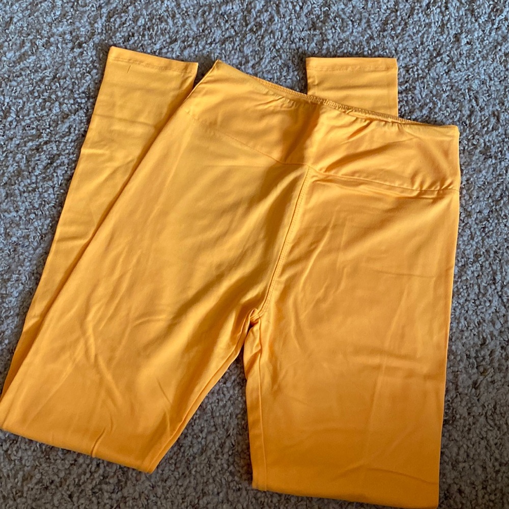 LuLaRoe One Size Golden Leggings